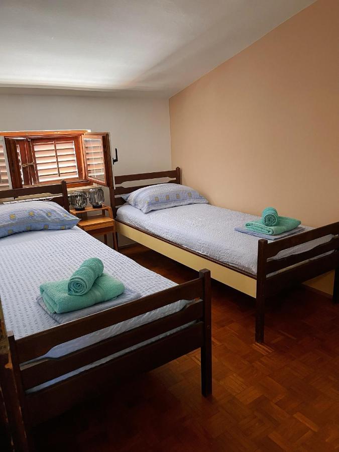 Apartment Zora In The Center Of ซริกเวนิซา ภายนอก รูปภาพ